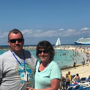 Meet your Posher, Debbie